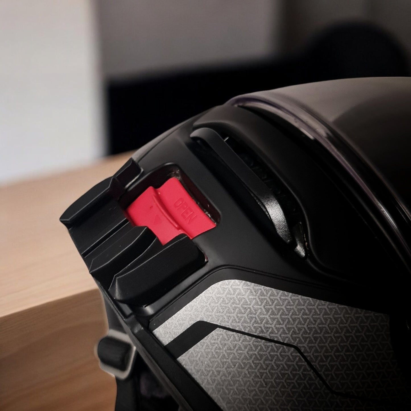 Shoei Neotec 2 - CHIN MOUNT - MotoVibeIndia