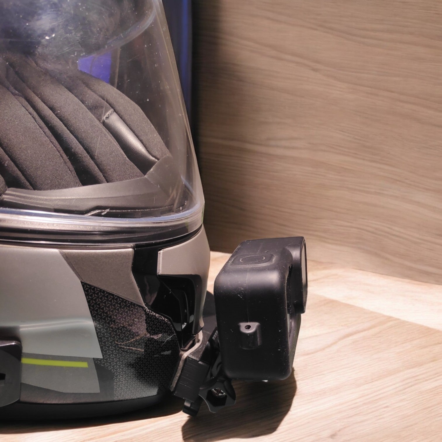 MT Atom SV - CHIN MOUNT - MotoVibeIndia